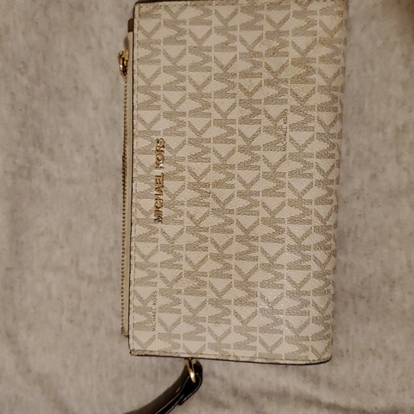 Wallet - Picture 2 of 3